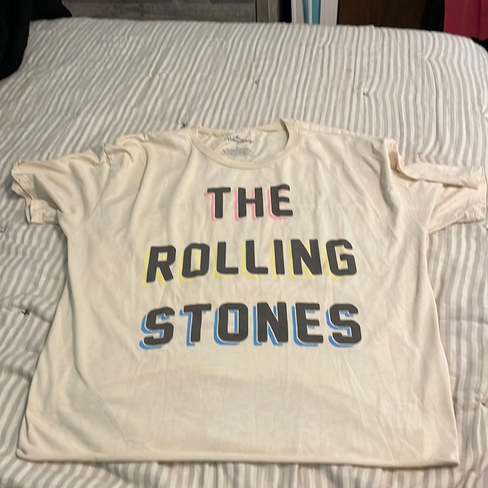 Woman’s Large The Rolling Stones Crop Top